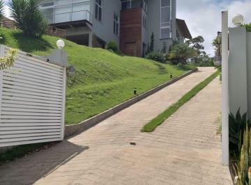 Casa · 460m² · 3 Quartos · 5 Vagas · Casa de Alto Padrão No Bairro Nogueira Em Petrópolis - Rj
