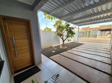 Casa · 114m² · 2 Quartos · 2 Vagas · Casa / Sobrado Para Venda Em Foz Do Iguaçu, Jardim Cataratas, 2 Dormitórios, 1 Suíte, 2 Banheiros, 2