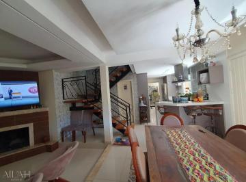 Casa · 199m² · 3 Quartos · 3 Vagas · Casa Semimobiliada Com Piscina E Lareira No Bairro Cruzeiro.