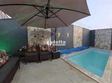 Casa · 150m² · 3 Quartos · 2 Vagas · Casa Residencial Com 3 Quartos Disponível Para Venda No Bairro Jardim Patrícia Em Uberlândia - Mg.