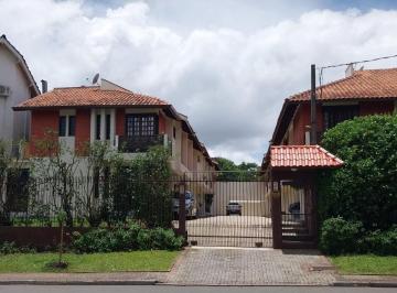 Foto 01 · Sobrado de 3 Quartos Com Suíte Em Condomínio No Bairro Santa Quitéria, 98 m² E 2 Vagas de Garagem.