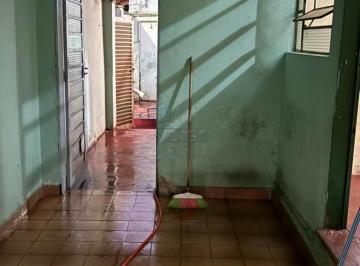Casa · 108m² · 2 Quartos · 2 Vagas · Casa de 66 m² Com 02 Quartos Á Venda - Vila Tibério