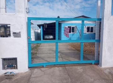 Casa · 120m² · 4 Quartos · 2 Vagas · Duas Casas No Mesmo Terreno, No Bairro Silveira.