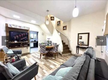 Casa · 152m² · 3 Quartos · 1 Vaga · Marapé Santos Casa Triplex 3 Dormitórios 1 Suíte 1 Vaga Garagem