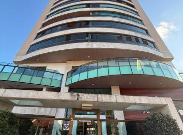 Apartamento · 188m² · 4 Quartos · 3 Vagas · Apartamento Em Centro - Campos Dos Goytacazes