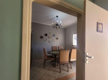 Casa · 186m² · 4 Quartos · Casa Em Centro, Jaguariúna/sp de 186 m² 4 Quartos À Venda por R$900.000