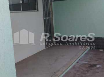 Casa · 80m² · 3 Quartos · 4 Vagas · Casa Com 360 m² Vazia 2 Quartos E 1 Suíte Garagem Em Marechal Hermes.