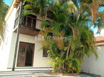 Casa · 169m² · 3 Quartos · 4 Vagas · Casa de Rua: Duplex / Residencial / Praça Seca