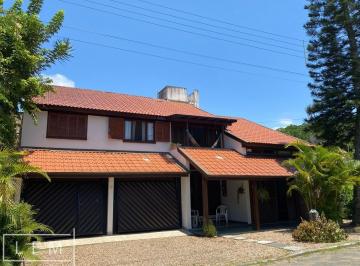Casa · 177m² · 3 Quartos · 3 Vagas · Linda Casa a Venda Em Penha