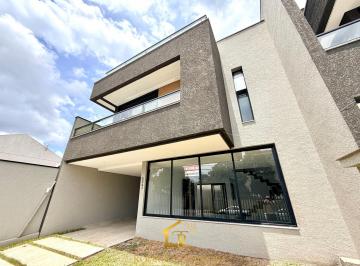 Casa · 206m² · 3 Quartos · 4 Vagas · Triplex Alto Padrão Centro, São José Dos Pinhais/pr