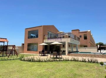 Casa · 128m² · 4 Quartos · 4 Vagas · Imoveis - Em Barreirinha