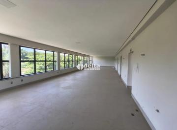 Comercial · 2017m² · 15 Vagas · Prédio Comercial Com Habite - Se Disponível Para Locação E Venda No Bairro Santa Maria Em Uberlândia