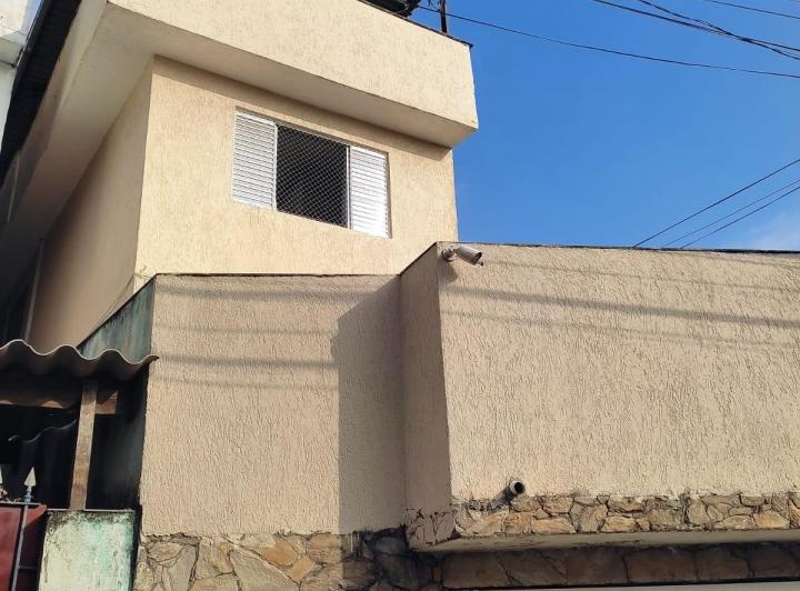 Casa À Venda Com 3 Quartos, Quintal E Área de Churrasco