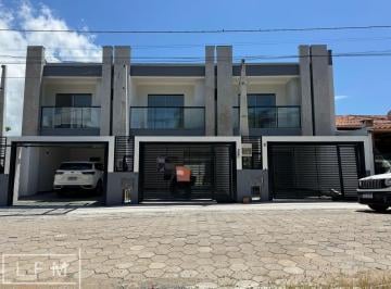 Casa · 85m² · 3 Quartos · 1 Vaga · Sobrado Pronto Para Morar Em Balneário Piçarras Sc