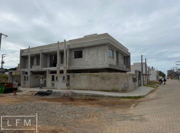 Casa · 106m² · 3 Quartos · 1 Vaga · Sobrado Alto Padrão Em Balneário Piçarras Sc