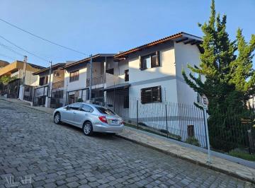 Casa · 223m² · 3 Quartos · 4 Vagas · Casa Com 3 Dormitórios No Bairro de Lazzer Em Caxias Do Sul
