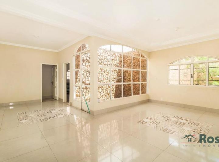 Casa Para Venda, 4 Quartos, Sendo 2 Suítes, Sugestão Para Clinica E Residencial Bairro Santa Rosa C