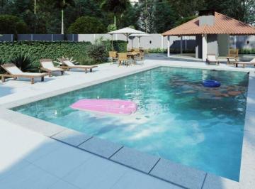 Apartamento · 88m² · 2 Quartos · 2 Vagas · Apartamento Em Pimenteiras, Teresópolis/rj de 88 m² 2 Quartos À Venda por R$580.000