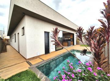 Casa · 347m² · 3 Quartos · 4 Vagas · Casa Térrea de 192 m² Com 03 Suítes Para Locação Em Condomínio - Vila Do Golf