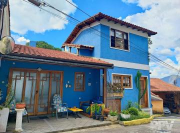 Casa · 127m² · 3 Quartos · 2 Vagas · Casa Em Iucas, Teresópolis/rj de 127 m² 3 Quartos À Venda por R$498.000
