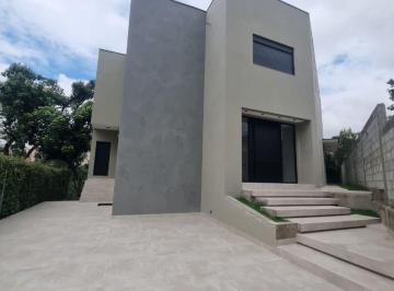 Casa · 319m² · 4 Quartos · 2 Vagas · Casa Em Bosque Do Vianna, Cotia/sp de 319 m² 4 Quartos À Venda por R$2.349.000