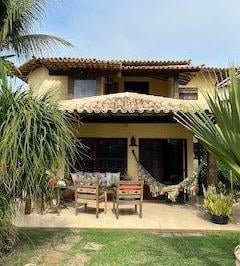 Casa · 254m² · 4 Quartos · 3 Vagas · Casa Em Bosque de Geribá, Armação Dos Búzios/rj de 254 m² 4 Quartos À Venda por R$1.950.000