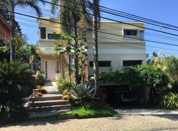 Casa · 800m² · 4 Quartos · 6 Vagas · Casa Em Piratininga, Niterói/rj de 800 m² 4 Quartos À Venda por R$2.500.000