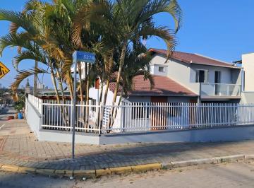Casa · 10m² · 4 Quartos · 2 Vagas · Casa Em Santo Antônio, Balneário Piçarras/sc de 10 m² 4 Quartos À Venda por R$750.000