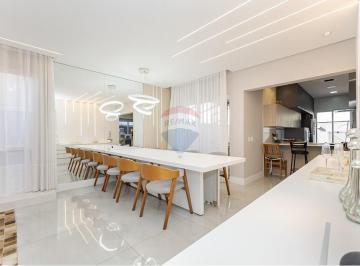 Casa · 337m² · 3 Quartos · 4 Vagas · Sobrado 337 m², No Condomínio Paysage Las Palmas - Bairro Xaxim