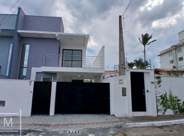 Casa · 139m² · 3 Quartos · 2 Vagas · Sobrado Alto Padrão Em Penha Sc Próximo Do Mar