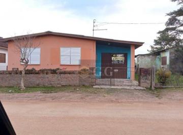 cb50bb3404e586b94245342450bc496a.jpg · Casa À Venda Bem Localizada Em Itapuã Rs
