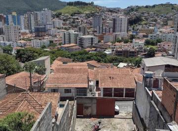 Casa · 80m² · 2 Quartos · 3 Vagas · Casa À Venda No Bairro Centro - Poços de Caldas/mg