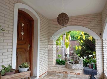 e8d72df43aa686ffeddfda4ee23725ee.jpg · Casa Com 3 Dormitórios À Venda, por R$850.000
