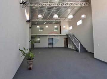 Comercial · 140m² · 2 Quartos · 4 Vagas · Galpão Em Centro, Botucatu/sp de 140 m² 2 Quartos Para Locação R$3.500,00/mes