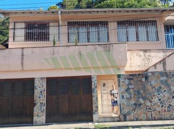 Casa · 80m² · 3 Quartos · 2 Vagas · Casa Para Venda Em Petrópolis, Mosela, 3 Dormitórios, 1 Suíte, 1 Banheiro, 2 Vagas