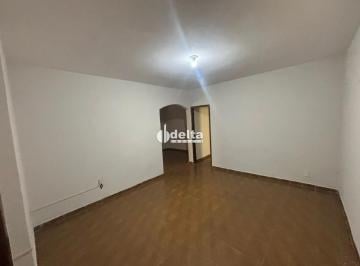 Casa · 180m² · 2 Quartos · 2 Vagas · Casa Com 3 Quartos Sendo 1 Suíte Disponível Para Venda No Bairro Segismundo Pereira Em Uberlândia - Mg