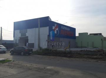 Comercial · 192m² · Ponto Em Espinheiros, Itajaí/sc de 192 m² Para Locação R$6.050,00/mes