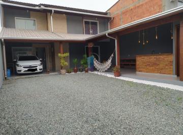 Casa · 200m² · 2 Quartos · 2 Vagas · Casa Em Espinheiros, Itajaí/sc de 200 m² 2 Quartos À Venda por R$700.000