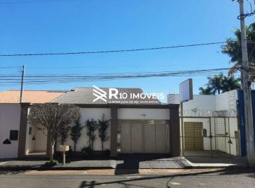 Casa · 200m² · 3 Quartos · 3 Vagas · Casa À Venda, 3 Quartos, 1 Suíte, 3 Vagas - Bairro Santa Rosa, Uberlândia Mg