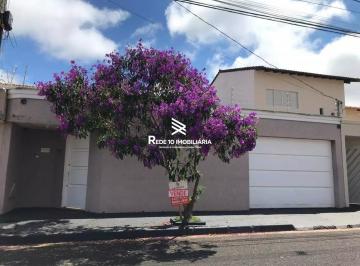 Casa · 220m² · 3 Quartos · 2 Vagas · Casa a Venda Umuarama