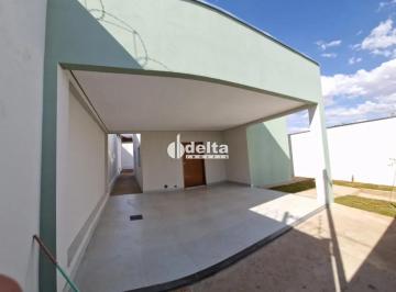 Casa · 250m² · 3 Quartos · 2 Vagas · Casa Residencial Com 3 Quartos Sendo 1 Suíte Disponível Para Locação No Bairro Shopping Park Em Uber