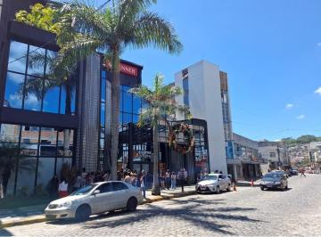 Comercial · 28m² · Venda - Loja + Mezanino - Térreo Do Shopping Cadima – Localização Estratégica