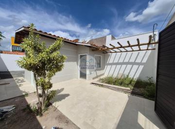 Casa reformada no Conj Parque Viver Tomba · Casa Reformada Com 2 Quartos E Ampla Área Livre - Parque Viver, Tomba