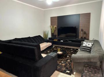 Casa · 228m² · 3 Quartos · 2 Vagas · Casa de 196 m² Com 03 Quartos À Venda - Vila Tibério