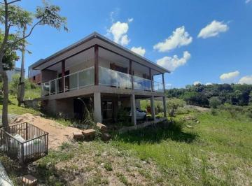 Casa · 83m² · 2 Quartos · 2 Vagas · Casa Em Garibaldi / Rs - Bairro Chácaras