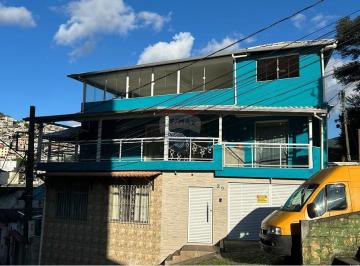 Casa · 183m² · 3 Quartos · 1 Vaga · Casa No Centro Da Cidade de Nova Friburgo Proxima Ao Super Pao Com 3 Quartos - 2 Suites - Garagem -