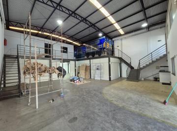 Comercial · 336m² · 7 Quartos · 2 Vagas · Galpão Comercial de 228 m² Com 07 Salas Para Locação - Residencial E Comercial Palmares