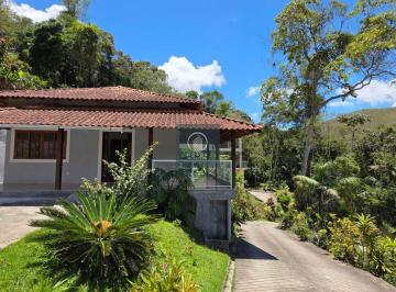 Casa · 116m² · 3 Quartos · 2 Vagas · Seu Novo Lar de Tranquilidade E Cercado Pela Natureza Em Teresópolis.