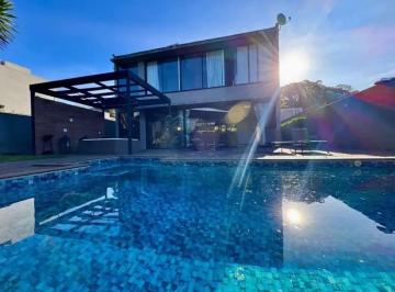 Casa · 491m² · 3 Quartos · 6 Vagas · Casa Térrea de 265 m² Com 03 Quartos Para Locação Em Condomínio - Alphaville