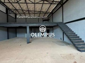 Comercial · 440m² · 2 Vagas · Galpão Comercial No Bairro Novo Mundo Para Alugar Em Uberlândia